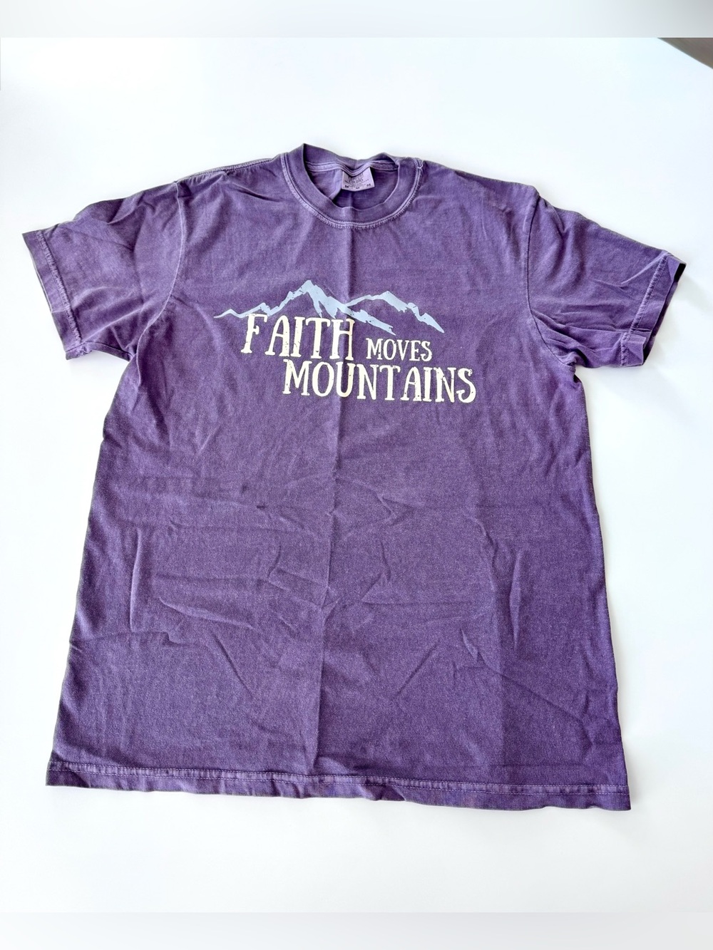 Comfort Colors Purple "Faith Moves Mountains" Graphic Tee Size M